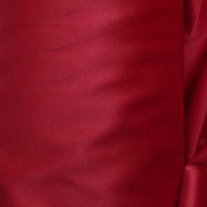 Tecido Crepe Amanda Premium Cor Vermelho Intenso, Pantone: 19-1664 TCX True Red 