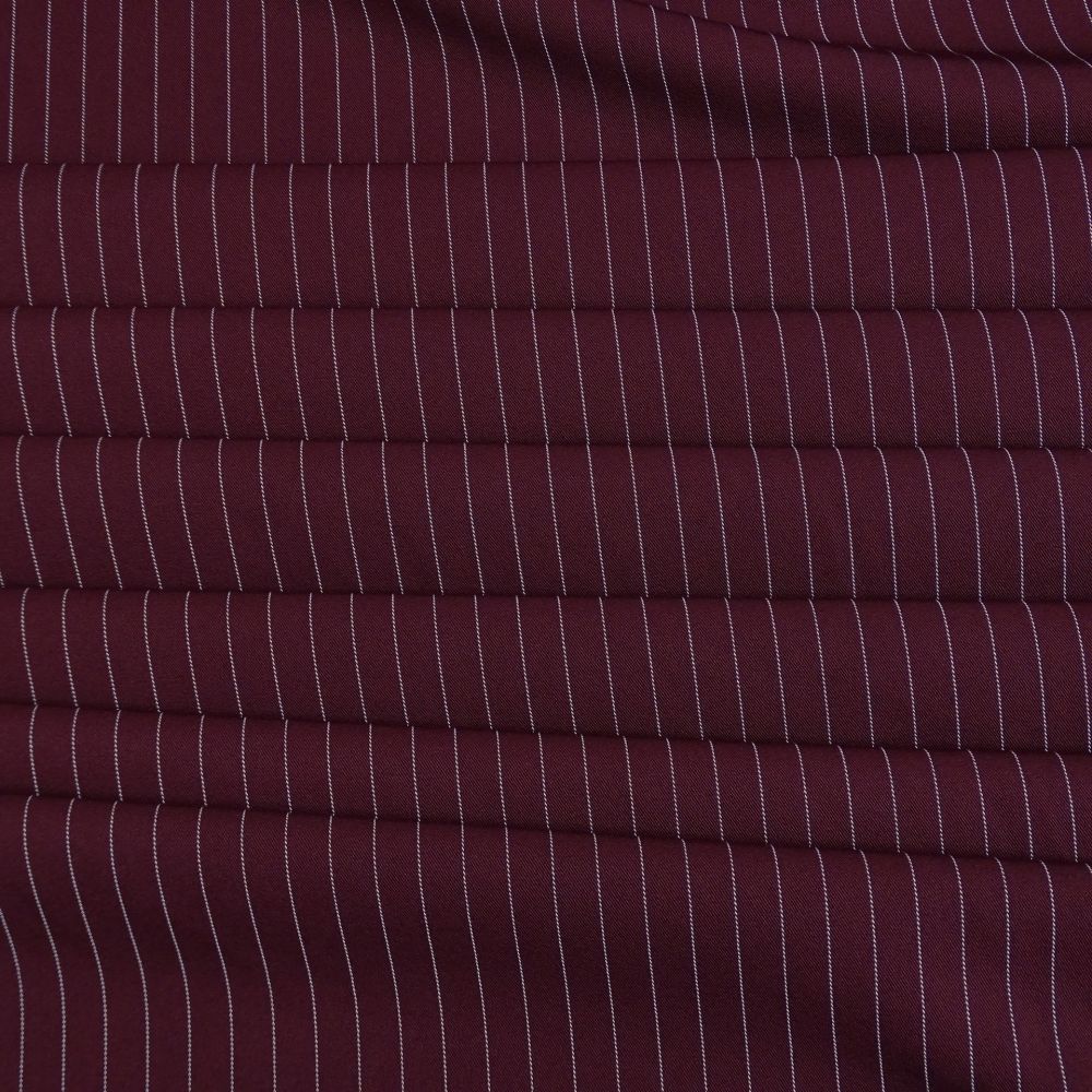 Tecido Alfaiataria Span Traviatta Stripe Light Risca de Giz Cor Vermelho Marsala 