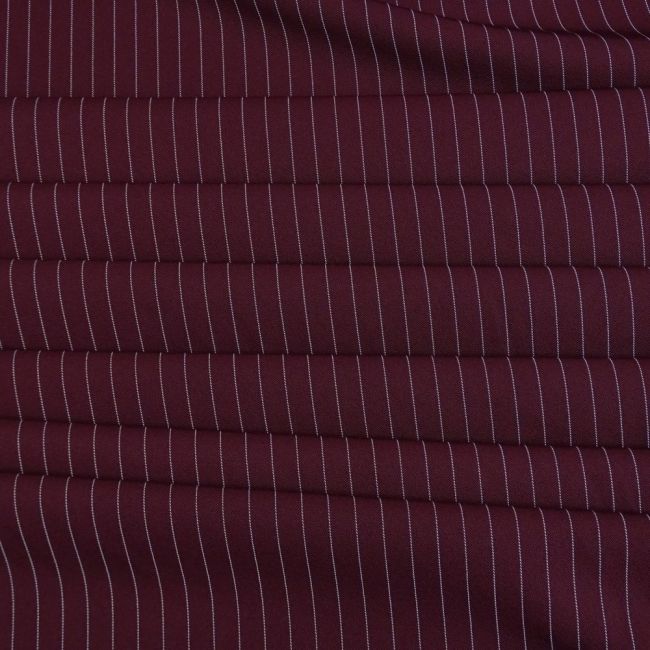 Tecido Alfaiataria Span Traviatta Stripe Light Risca de Giz Cor Vermelho Marsala 