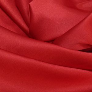 Tecido Cetim Light Gloss Span Toque De Seda Premium, Cor Vermelho Intenso, Pantone: 18-1763 High Risk Red 