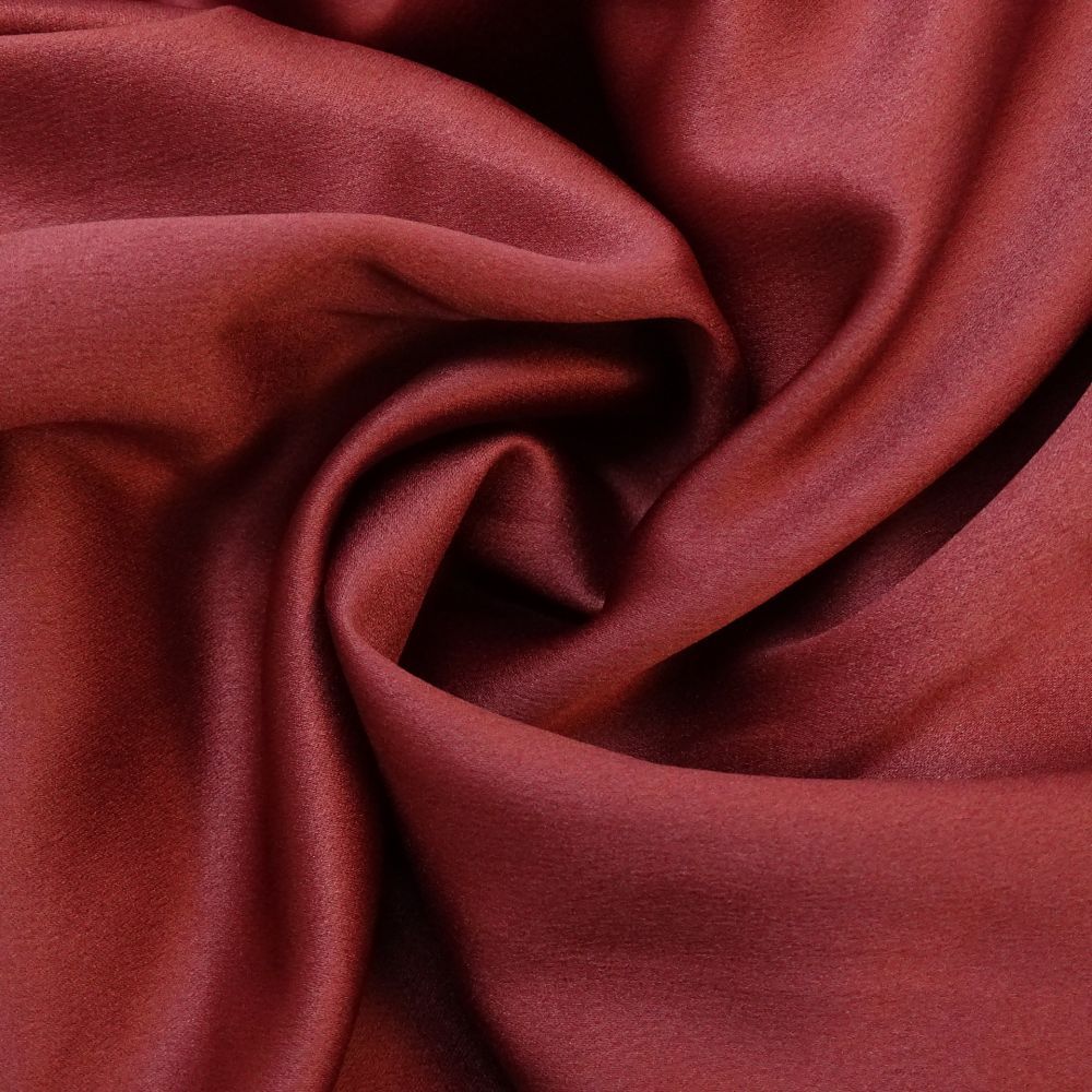 Tecido Crepe Amanda Cor Vermelho Marsala, Pantone: 19-1652 TCX Rhubarb 