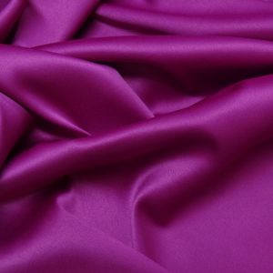 Tecido Crepe Vogue Span Premium Cor Fúcsia Pantone 19-2434 TCX Festival Fuchsia