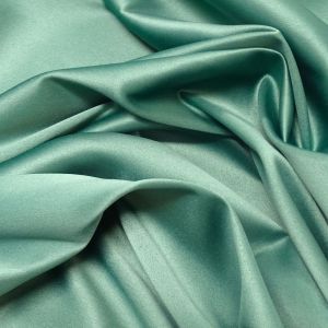 Tecido Crepe Vogue Span Premium Cor Verde Esmeralda Pantone 18-5424 TCX Cadmium Green