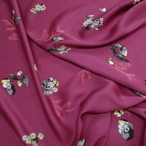 Tecido Italiano Crepe Georgete Toque de Seda, Estampa Floral Cor Marsala 