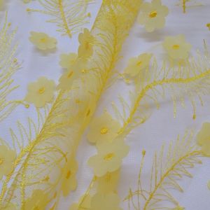 Tecido Renda Tule Bordada 3D Floral Cor Amarelo Claro Pantone: 12-0736 TCX Lemon Drop 