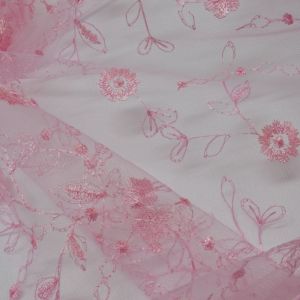 Tecido Renda tule Bordada Floral Mini, Cor De Rosa,  Pantone: 13-2804 TCX Parfait Pink 