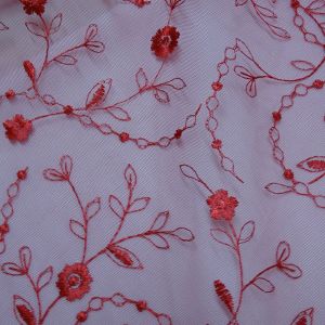 Tecido Renda tule Bordada Floral Mini, Cor Vermelha Pantone: 19-1758TCX Haute Red  