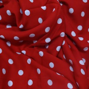 Tecido Viscose Casual Estampada, Poás Médios 1,5CM Cor Branca Fundo Vermelho  