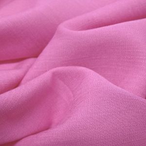 Tecido Viscose Slub Trama de Linho, Cor Rosa Chiclete, Pantone: 15-2215 TCX Begonia Pink  