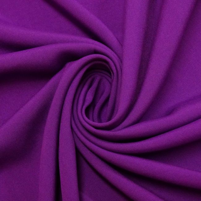 Tecido Viscose Tradicional, Cor Fúcsia Escuro Amaranto, Pantone: 19-3536 TCX Amaranth Purple 