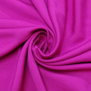 Tecido Viscose Tradicional, Cor Fúcsia Pink, Pantone: 18-2330 TCX Fuchsia Fedora 