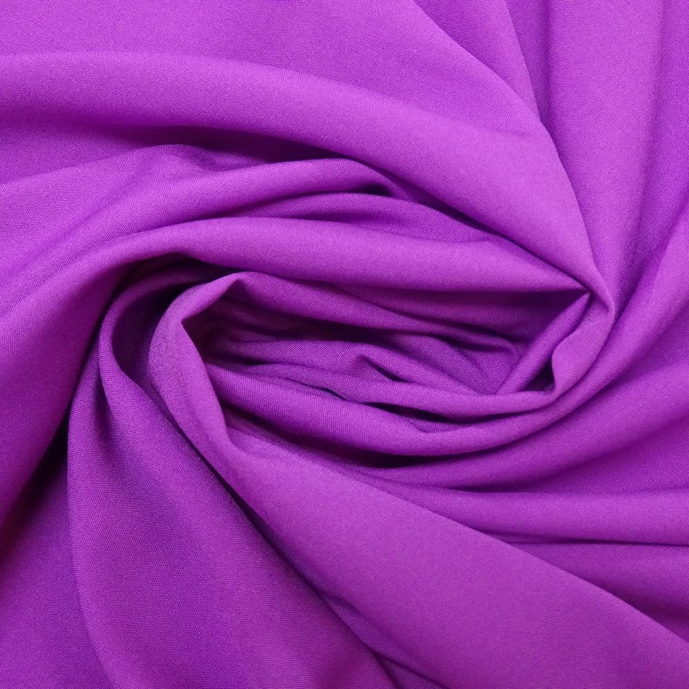 Tecido Viscose Tradicional Cor Uva Fúcsia, Pantone: 18-3223TCX Grape Kiss