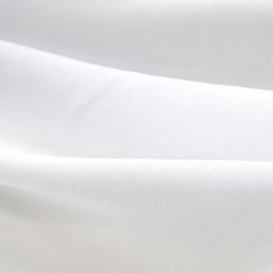 Tecido Viscose Tradicional Cor Branca, Pantone : 11-0601 TCX Bright White 